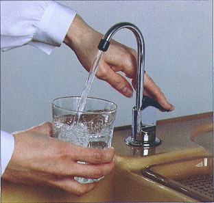 [Photograph of the installtion kit] 